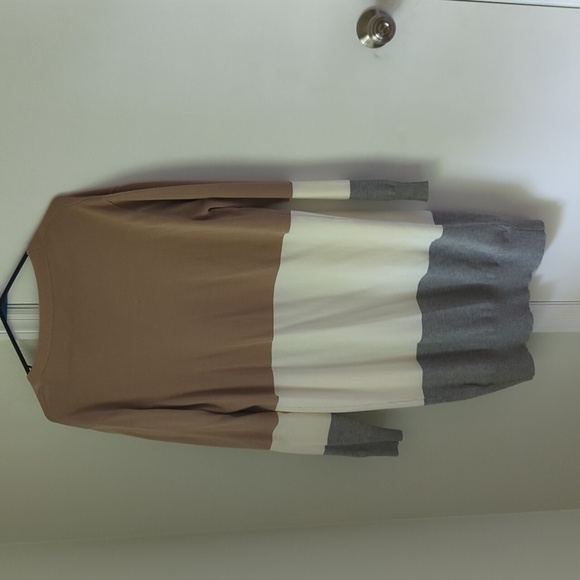 Color block cardigan size medium - Picture 2 of 4